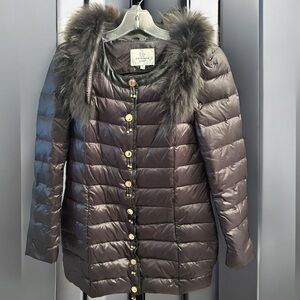 Fetyage Black Puffer Coat with Faux Fur Trim. Has wear at interior collar. GC!